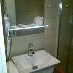 De La Lande Inn 3*