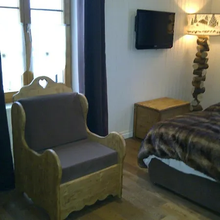 Mini-hôtel De La Lande 3*