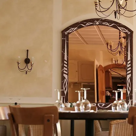 De La Lande Mini-hôtel 3*